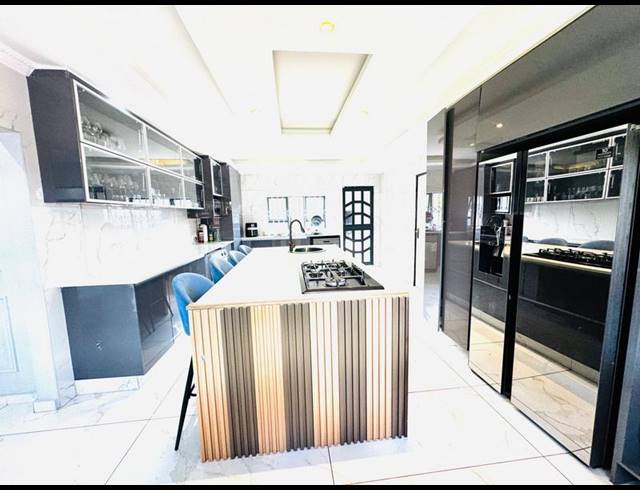 4 BEDROOM PROPERTY TO RENT IN MEER EN SEE